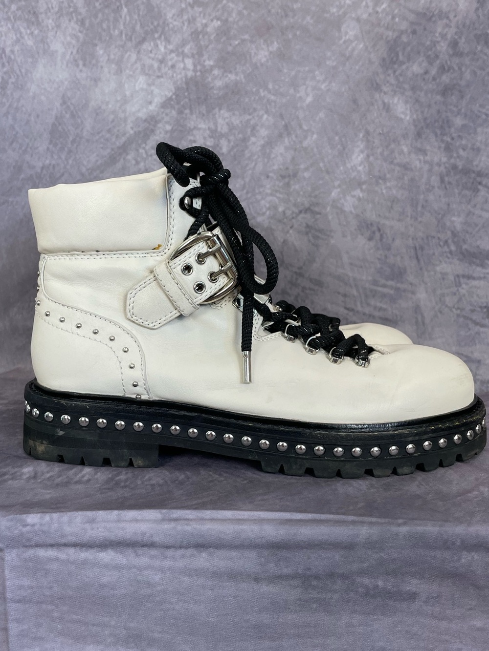 Lola Cruz Patent Leather Off White/ Ivory Moto Ankle Boots Size 38 US 7.5-8